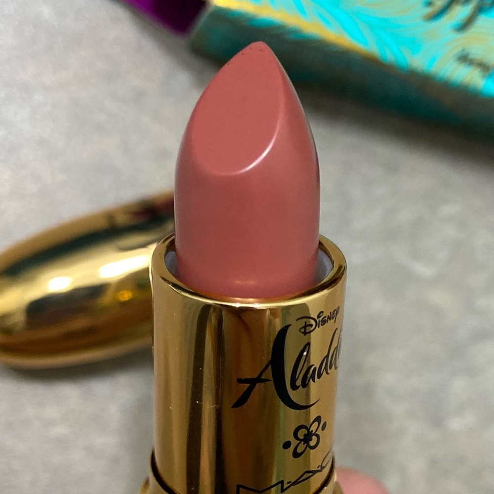 MAC Princess Incognito Lipstick